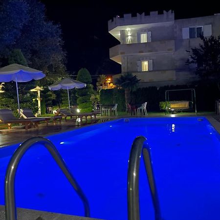 بورش Vila Florika Hotel المظهر الخارجي الصورة