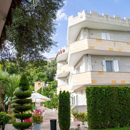 بورش Vila Florika Hotel المظهر الخارجي الصورة