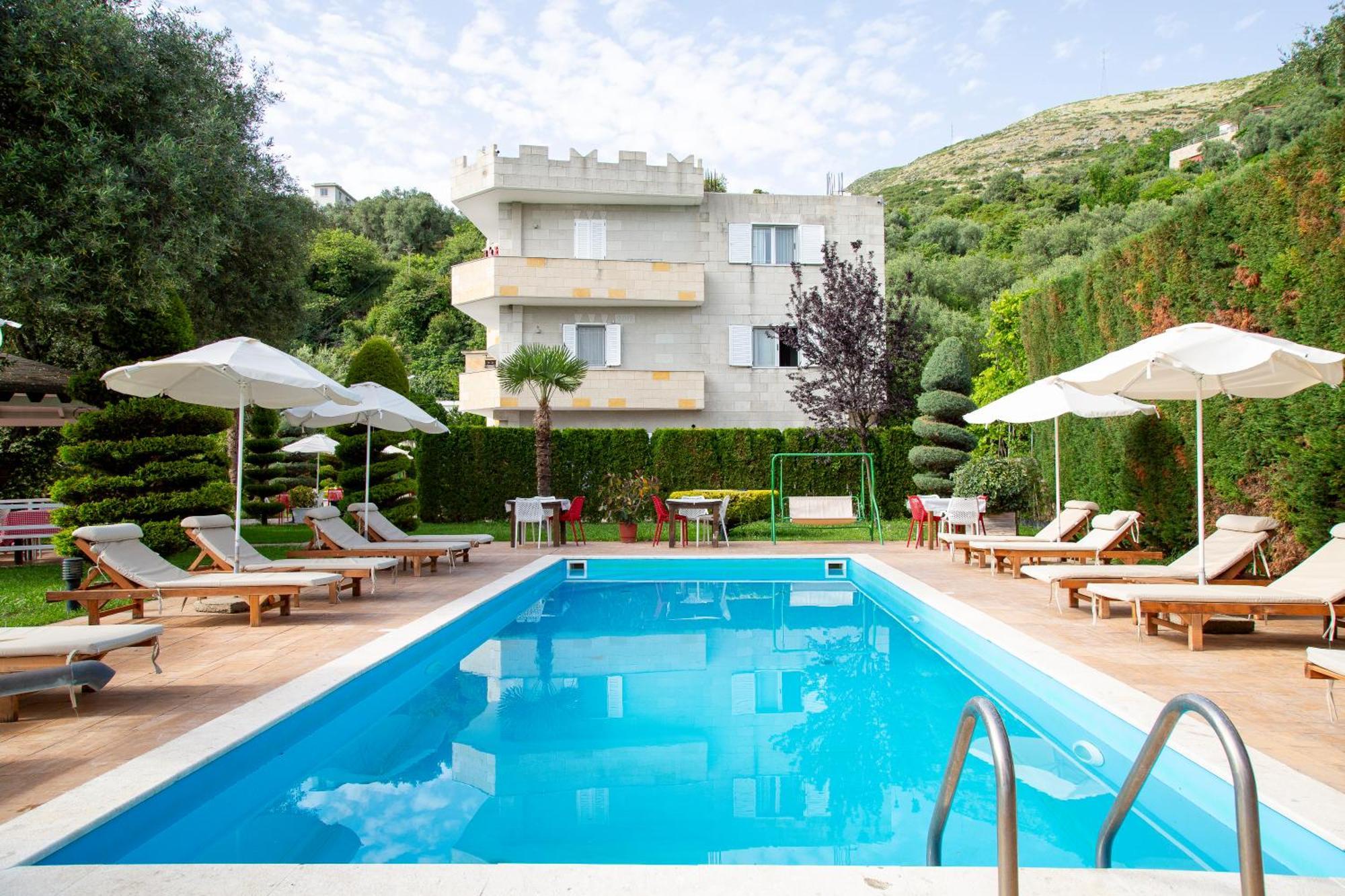 بورش Vila Florika Hotel المظهر الخارجي الصورة